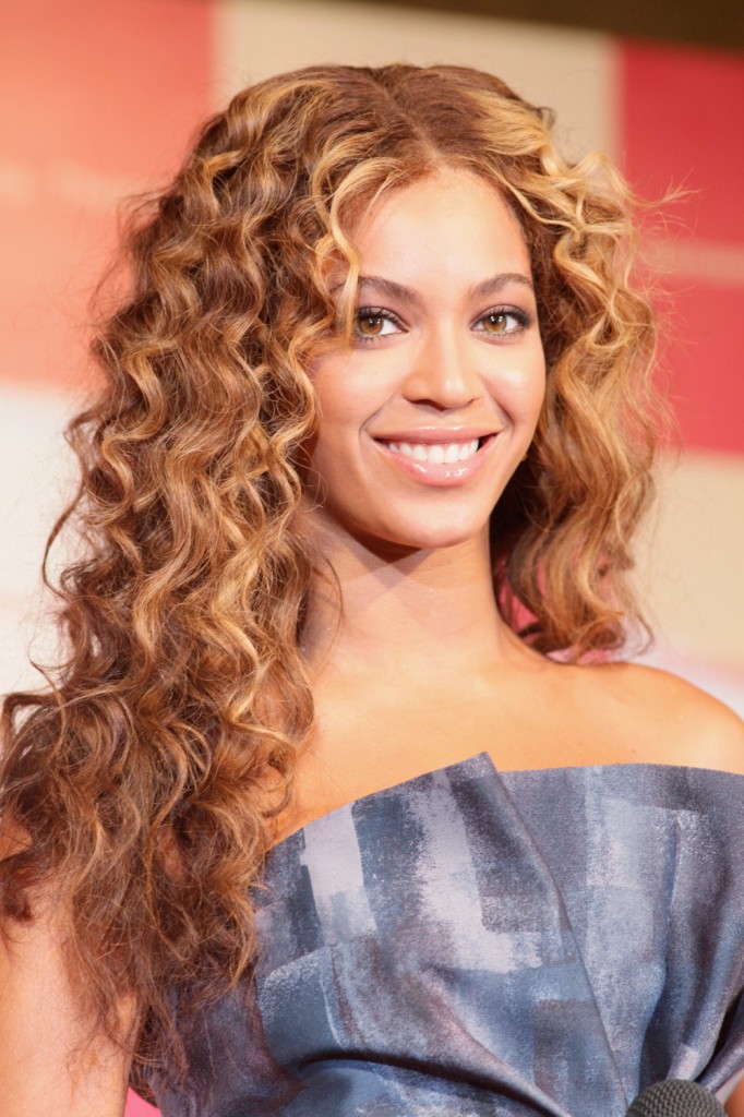 http://thewondrous.com/wp-content/uploads/2011/01/Beyonce.jpg