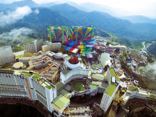 Genting Highlands, Malaysia the wondrous hotel of the world posted by nadeem