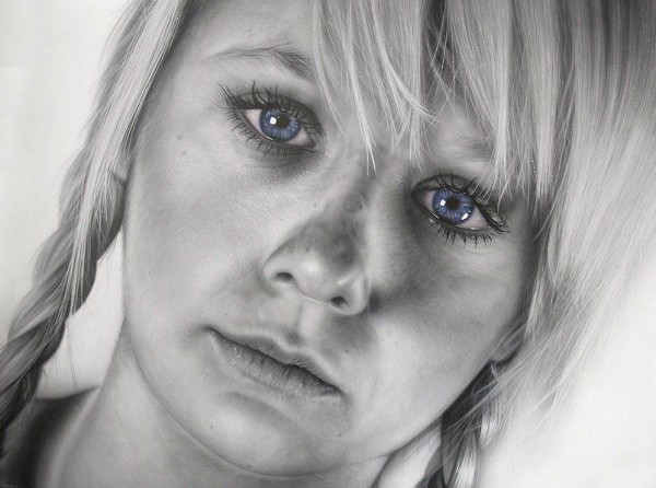 Hyper-realistic Portraits by Simon Hennessey