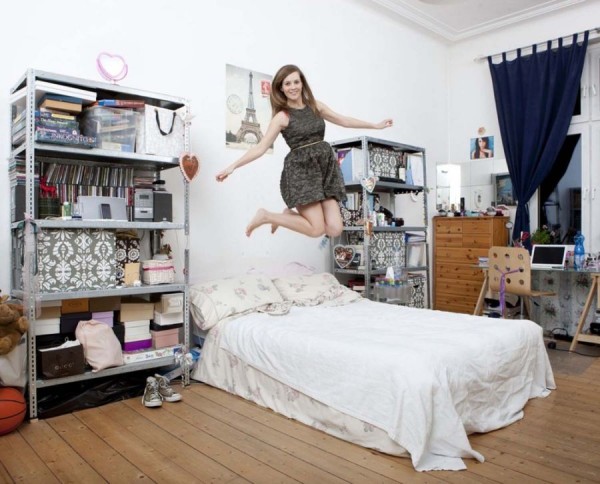 “Mirrors and Windows†Project: A Glimpse of a Lady's Bedroom