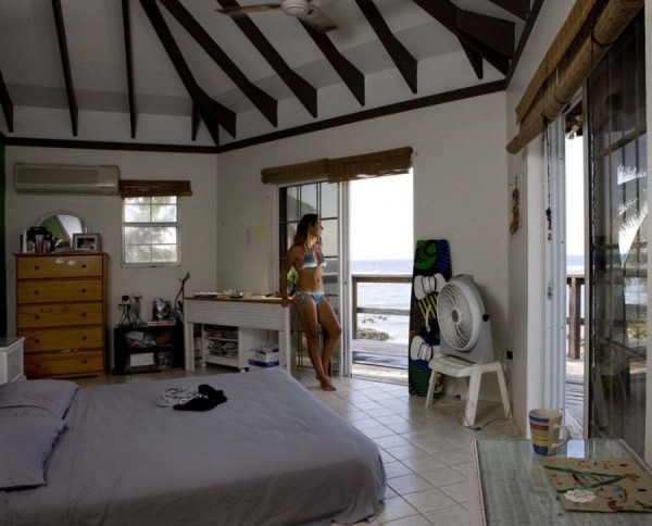 Virginia, 28 – Cayman Islands