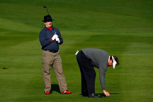 While Tim Herron preparing to strike, Bill Murray is also thinking about it