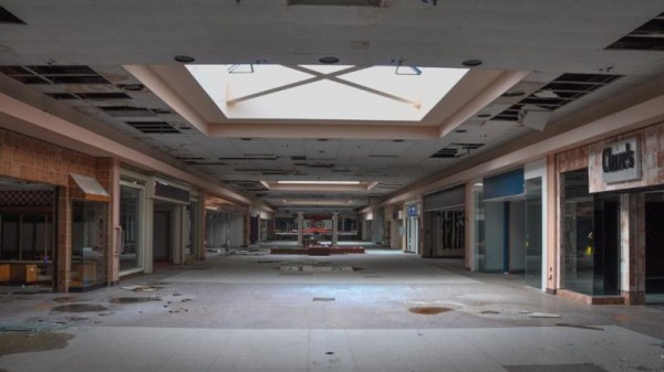 Randall Park Mall Photography by Seph Lawless