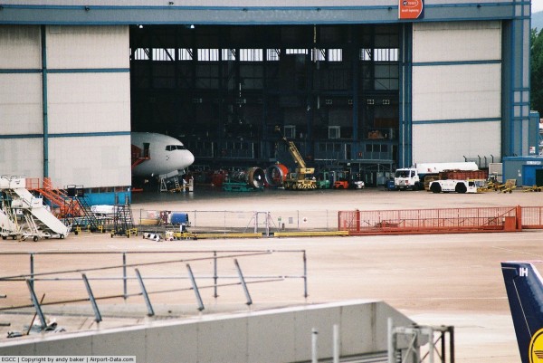 Hanger-of-Manchester-International-Airport