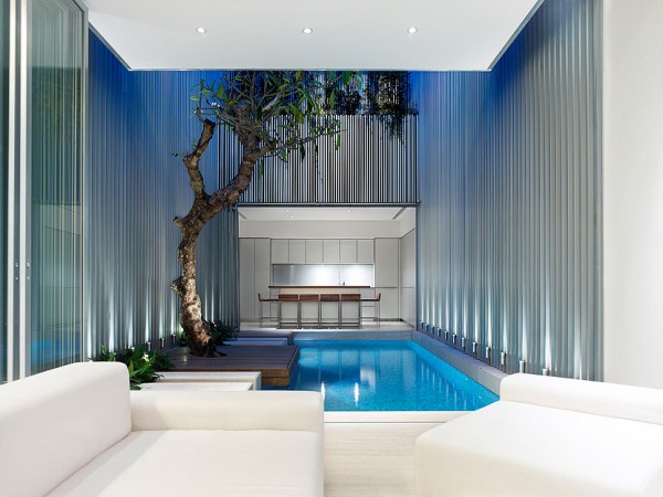 Relaxing Place Gorgeous Modern House Where the Pool's the Star