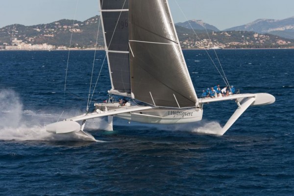 The Fastest Sailboat In The World - Hydroptere