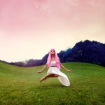 15 Simply Amazing Levitation Photographs