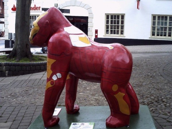 Awesome Iron Man Gorilla Pops Up in Norwich