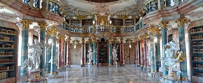 The World’s Most Beautiful Libraries (32 Pictures)