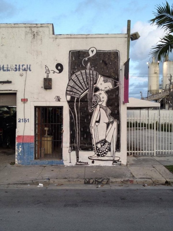 Romantic Street Art by Alex Senna