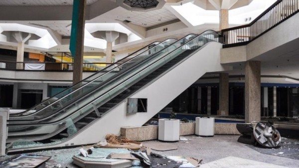 Ghostly Images of Abandoned Shopping Mall by Seph Lawless
