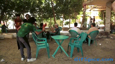 33 Hysterically Funny GIFs Of Arab Guy Being Jerk