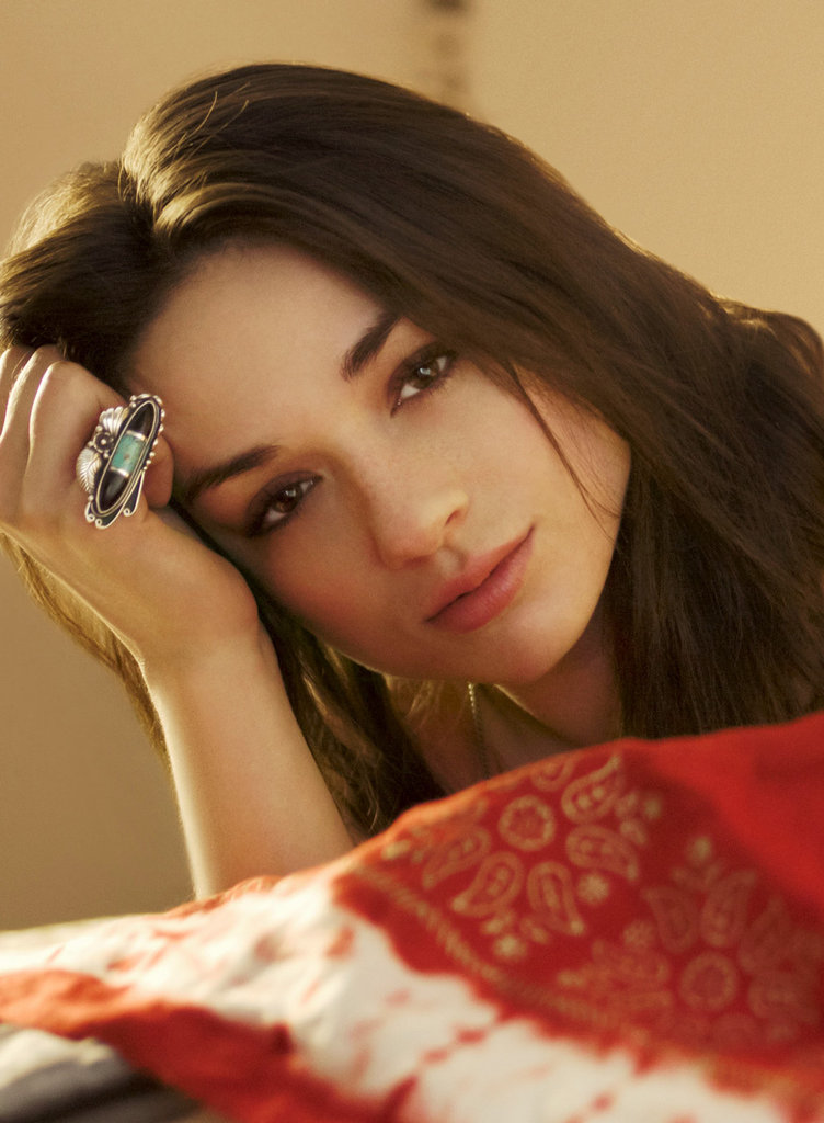 Crystal Reed - Crystal Reed pictures and photos