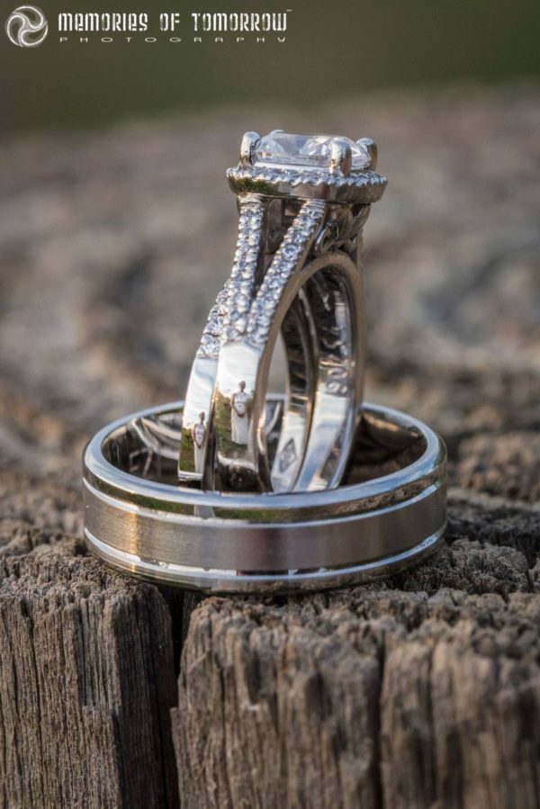 Wedding Photographer Creates Dreamy Reflections on Wedding Rings