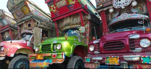 Creatively Decorated Trucks To Find Missing Children of Pakistan