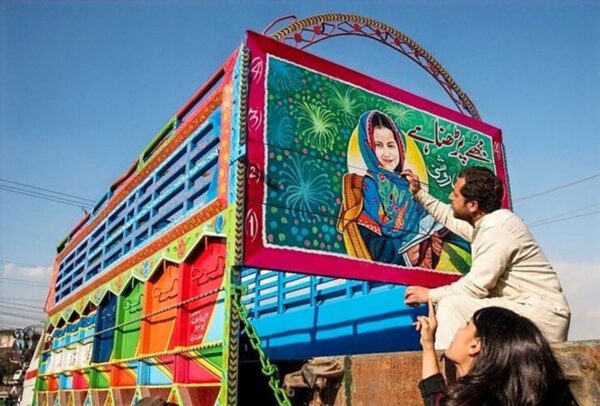 Creatively Decorated Trucks To Find Missing Children of Pakistan